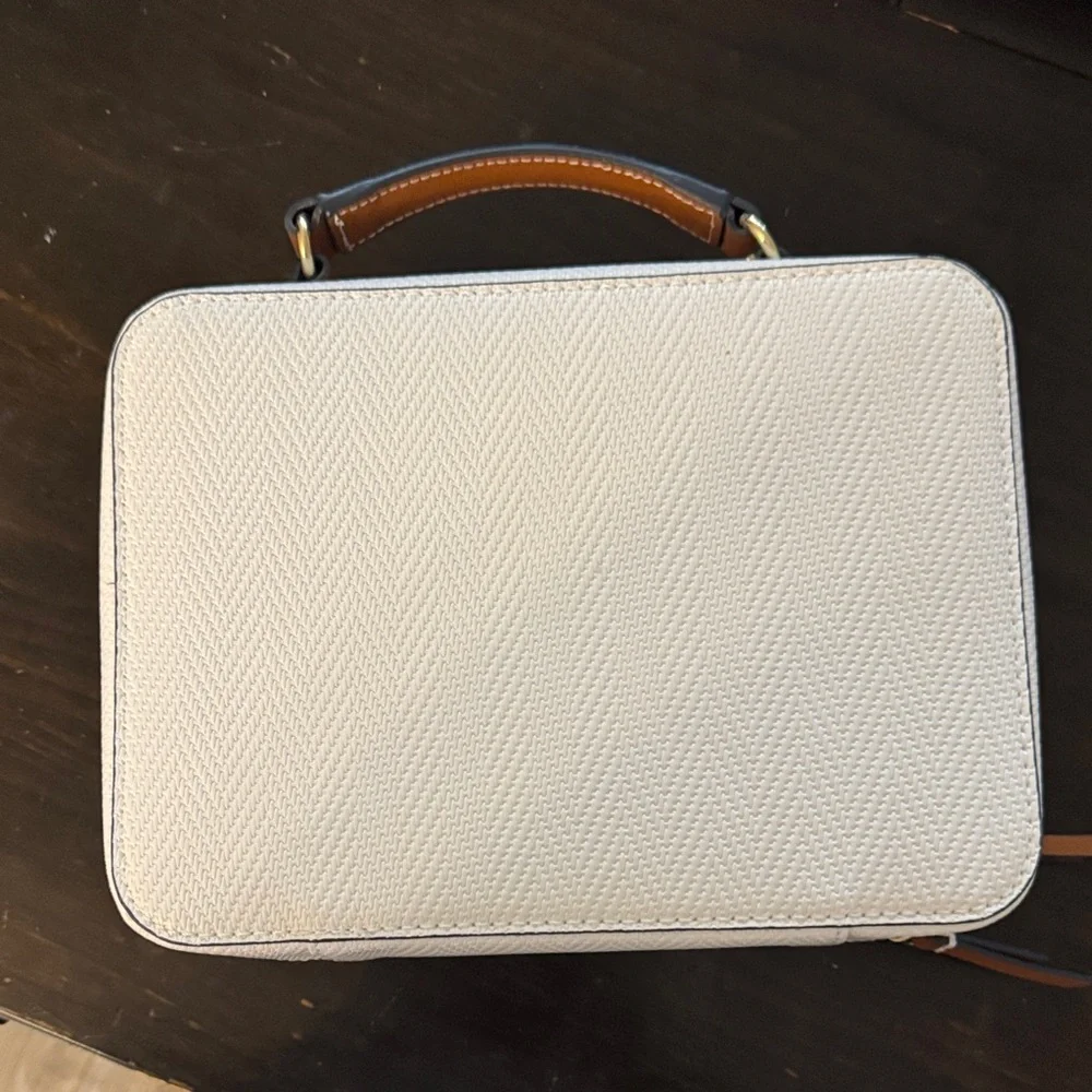 White and Brown Zippered Pouch Set